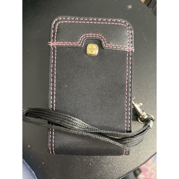 Wenger Other - Wenger The Rhea Wristlet Case Pink Stitch Swiss Army‎ Nylon Vinyl Camera Case